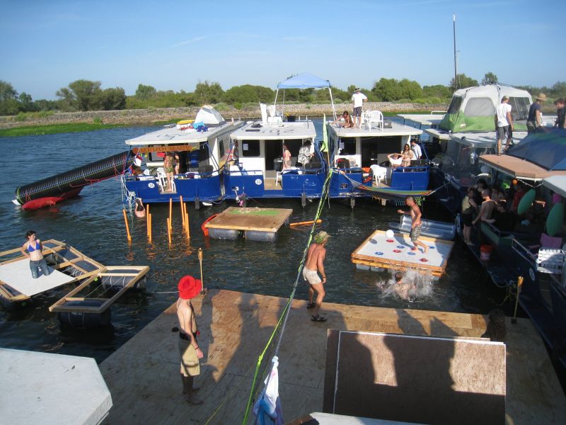 File:2011a.jpg
